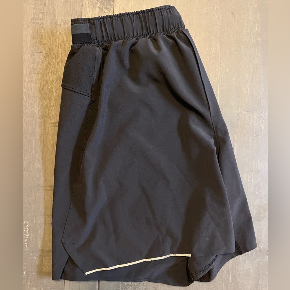 Lululemon Surge Short Linerless 6” Medium